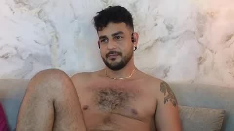 Snapshot of david_oliveira chatting on December 14, 2024, 6:41 pm JF oliveira online show from December 14, 2024, 6:41 pm