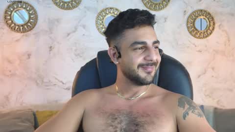 Snapshot of david_oliveira chatting on January 8, 2025, 2:14 pm JF oliveira online show from January 8, 2025, 2:14 pm