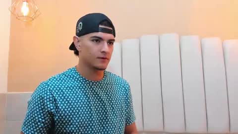 david_victoriaa online show from February 22, 2025, 1:13 pm
