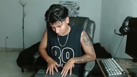 Snapshot of davidbless chatting on March 11, 2026, 1:22 am David Bless online show from March 11, 2026, 1:22 am