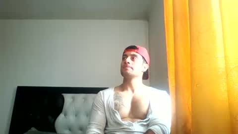 davidcr89 online show from February 23, 2025, 8:33 pm