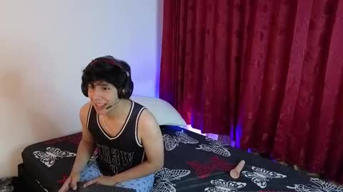davidortegasuarez110 online show from September 25, 2025, 7:01 am