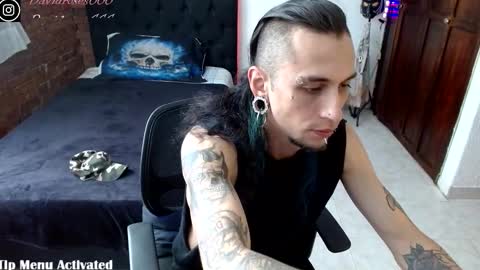   online show from November 23, 2025, 5:35 pm