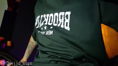 daviid_huge online show from July 1, 2026, 1:07 am