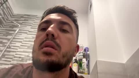 davis_go online show from September 30, 2025, 4:39 am