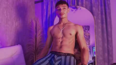 Snapshot of davis_saint chatting on March 18, 2026, 11:35 am Davis online show from March 18, 2026, 11:35 am