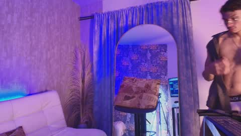 Snapshot of davis_saint chatting on April 9, 2026, 11:15 am Davis online show from April 9, 2026, 11:15 am