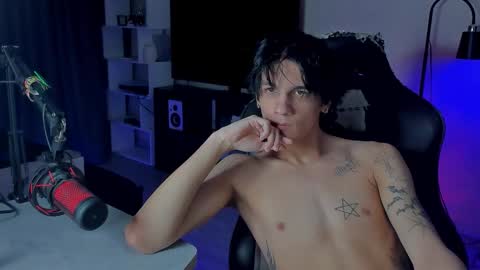 davis online show from December 4, 2025, 9:12 pm