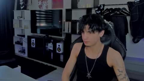 davis online show from February 18, 2026, 12:01 pm