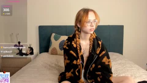 Mia online show from February 26, 2025, 10:42 pm