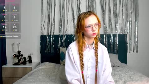 Mia online show from March 10, 2025, 4:46 pm