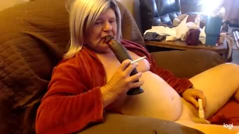 dawndoesall online show from November 7, 2025, 5:24 pm