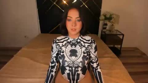 Snapshot of dayanarafox chatting on March 4, 2025, 9:32 pm CALL ME DAYAN online show from March 4, 2025, 9:32 pm