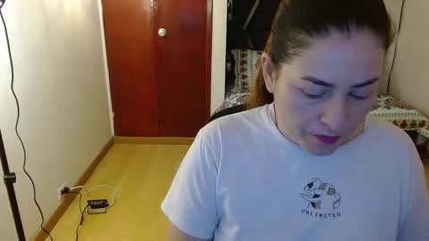 Snapshot of dayanhank chatting on October 13, 2025, 8:36 am dayanhank online show from October 13, 2025, 8:36 am