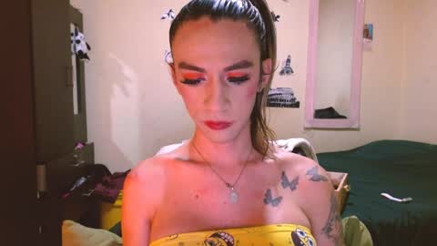 dayanna_01_ online show from May 29, 2026, 6:28 pm