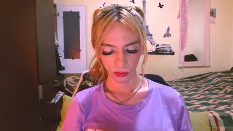 dayanna_01_ online show from July 13, 2026, 6:11 pm