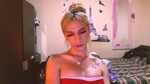 dayanna_01_ online show from July 17, 2026, 5:29 pm