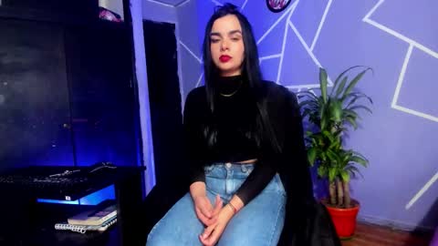 dayanporn online show from November 16, 2025, 7:41 pm