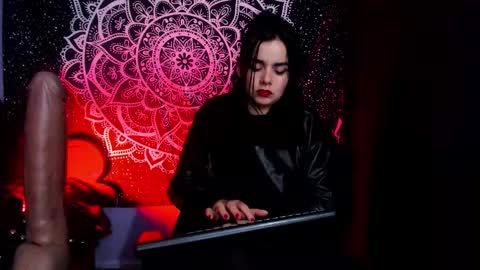 dayanporn online show from March 18, 2026, 6:44 pm