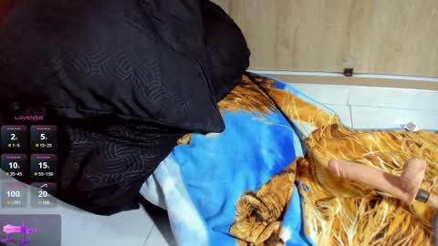 Snapshot of dayhanshelby chatting on September 18, 2025, 10:23 pm nice too meet you i m alison online show from September 18, 2025, 10:23 pm