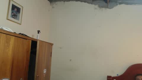 Dylon online show from October 11, 2025, 5:22 pm