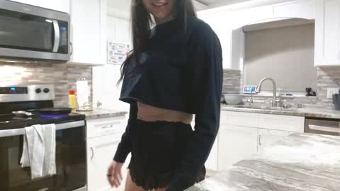 Snapshot of dazeydo chatting on December 14, 2024, 12:44 am Dazey online show from December 14, 2024, 12:44 am