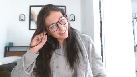 Snapshot of dazeydo chatting on January 21, 2025, 6:12 pm Dazey online show from January 21, 2025, 6:12 pm