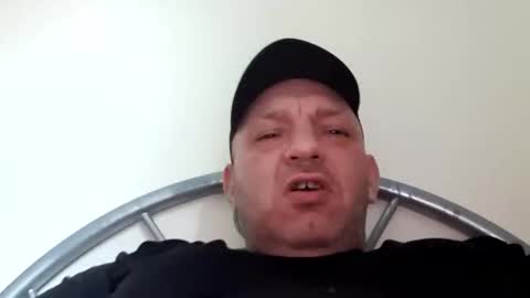 dazzaboxer online show from November 18, 2025, 2:54 pm