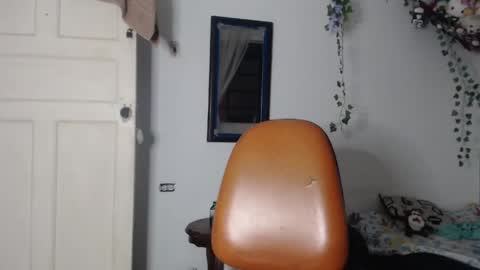 Snapshot of dazzayyy chatting on May 1, 2026, 1:21 am dazzayy online show from May 1, 2026, 1:21 am
