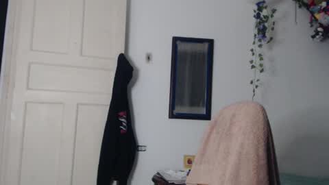Snapshot of dazzayyy chatting on May 12, 2026, 1:14 am dazzayy online show from May 12, 2026, 1:14 am