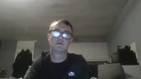 Dazzill online show from November 7, 2025, 5:02 pm