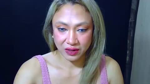 Snapshot of dazzlinglady44 chatting on April 13, 2026, 4:23 pm stephaniechim online show from April 13, 2026, 4:23 pm