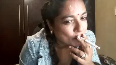 dbnpoizn online show from June 26, 2026, 9:52 pm