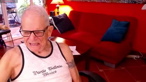 Snapshot of ddaldd chatting on April 28, 2026, 4:23 pm NOLADon online show from April 28, 2026, 4:23 pm