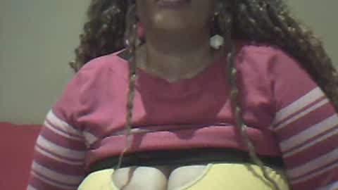 Snapshot of ddboobsnipples chatting on July 22, 2026, 6:32 pm ddboobsnipples online show from July 22, 2026, 6:32 pm