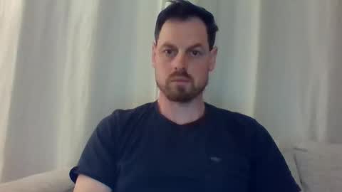 Snapshot of ddraig chatting on April 10, 2026, 11:42 pm ddraig online show from April 10, 2026, 11:42 pm