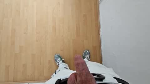 Snapshot of ddstyler2 chatting on April 14, 2026, 11:16 am ddstyler2 online show from April 14, 2026, 11:16 am