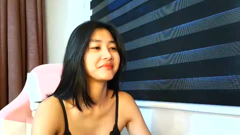 Angel online show from November 2, 2025, 12:35 am