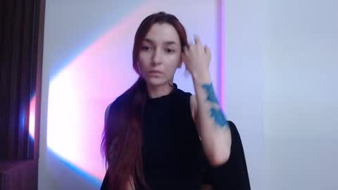 Snapshot of dead_girll chatting on October 12, 2025, 11:37 pm freak online show from October 12, 2025, 11:37 pm