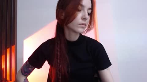 Snapshot of dead_girll chatting on October 24, 2025, 12:19 am freak online show from October 24, 2025, 12:19 am