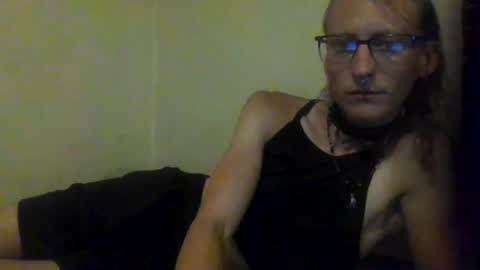DeadHoeFreak online show from July 21, 2026, 8:16 am
