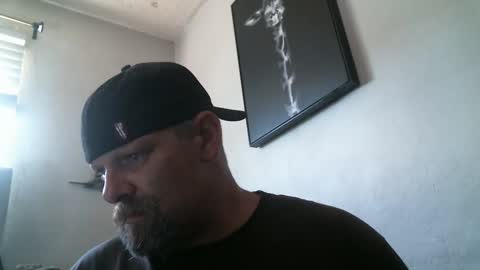 Deango online show from October 3, 2025, 4:37 pm