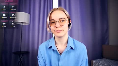 Charlie 18yo online show from October 1, 2025, 6:41 am
