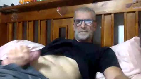 deanofflove2210 online show from January 9, 2025, 5:23 am