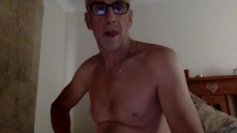 deanofflove2210 online show from January 22, 2025, 2:59 am