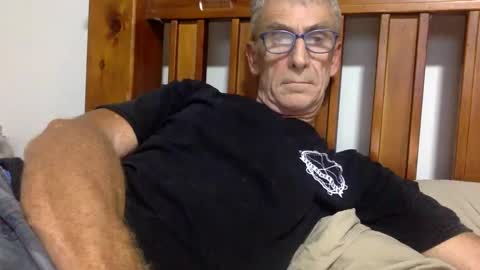 deanofflove2210 online show from January 25, 2025, 5:19 pm