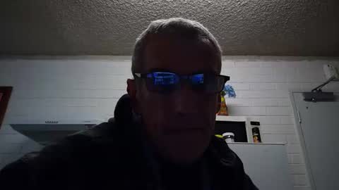 deanofflove2210 online show from June 26, 2026, 8:19 am