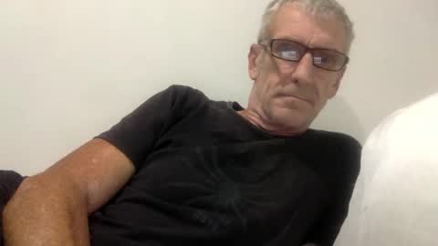 deanofflove221000 online show from December 21, 2025, 2:30 am