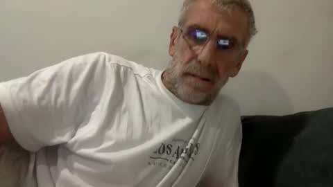 Snapshot of deanofflove221000 chatting on March 3, 2026, 2:50 am deanofflove221000 online show from March 3, 2026, 2:50 am