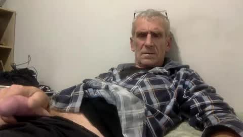 Snapshot of deanofflove221000 chatting on April 6, 2026, 6:42 pm deanofflove221000 online show from April 6, 2026, 6:42 pm